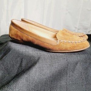 * Soft 8.5 M loafer suede flats woven round toe tan leather upper slip on